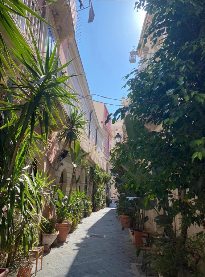 Villa Magica Ortigia à Syracuse Extérieur photo